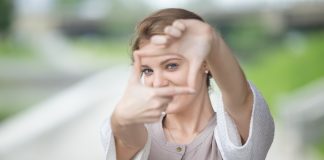 低頭族注意!你必須了解的葉黃素功效和副作用! 葉黃素功效