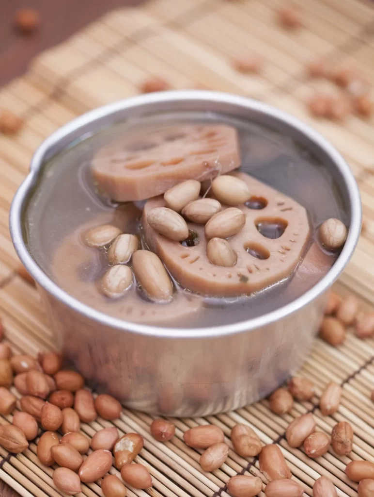 大寒 - 蓮藕花生排骨湯